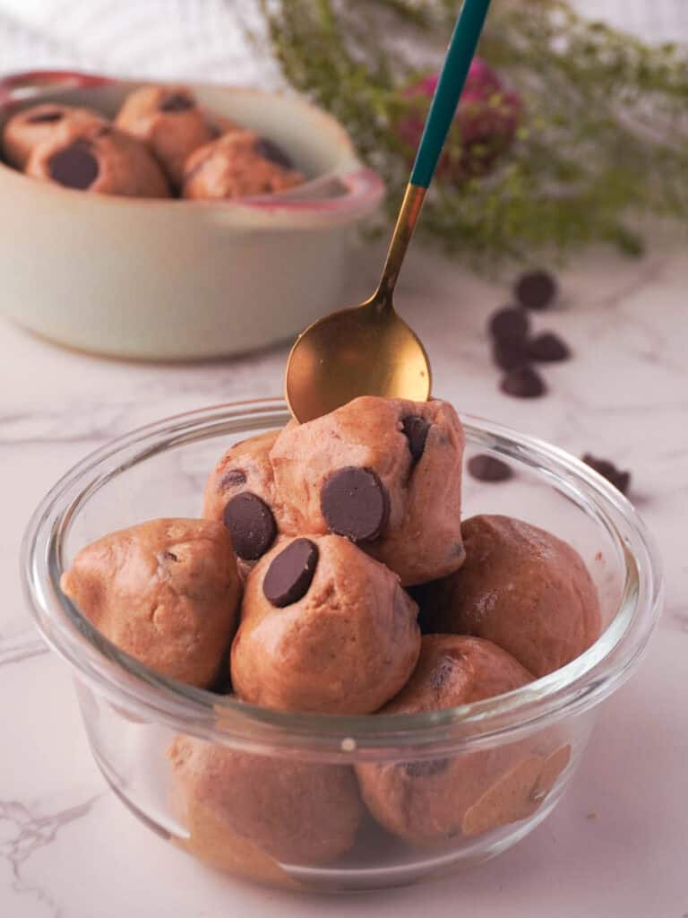 chocolate peanut butter protein balls