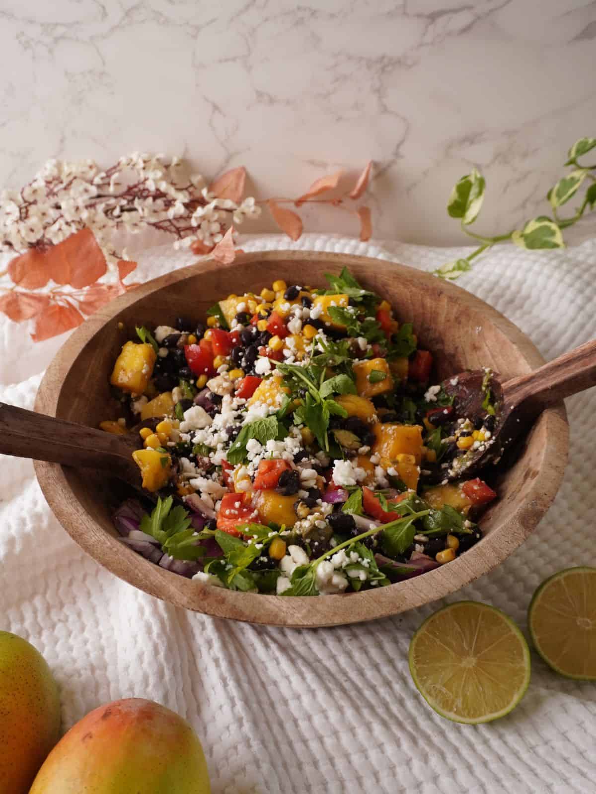 black bean and mango salad final shot